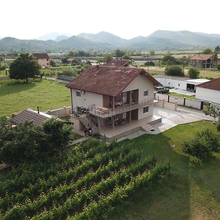 Eko Apartmani Krackovic Golubovci Zewnętrze zdjęcie