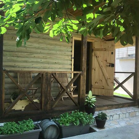 Eko Apartmani Krackovic Golubovci Zewnętrze zdjęcie