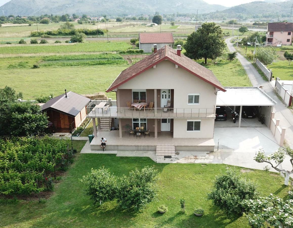 Eko Apartmani Krackovic Golubovci Zewnętrze zdjęcie