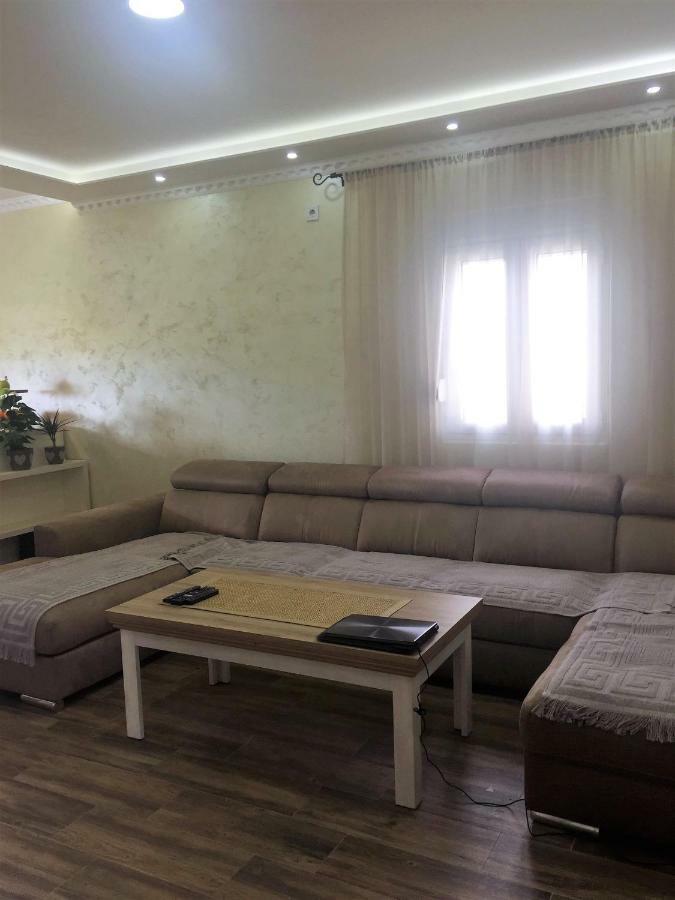 Eko Apartmani Krackovic Golubovci Zewnętrze zdjęcie