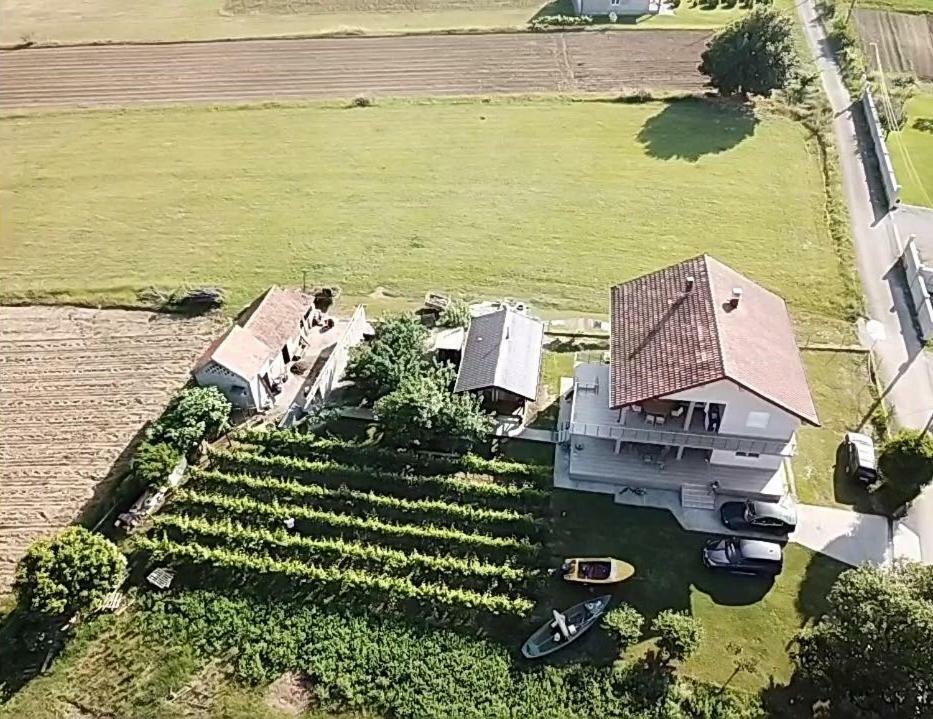 Eko Apartmani Krackovic Golubovci Zewnętrze zdjęcie