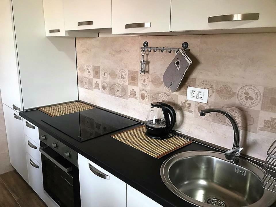 Eko Apartmani Krackovic Golubovci Zewnętrze zdjęcie