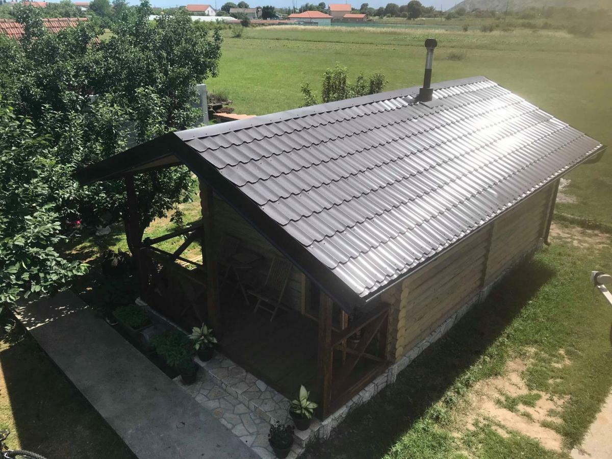 Eko Apartmani Krackovic Golubovci Zewnętrze zdjęcie